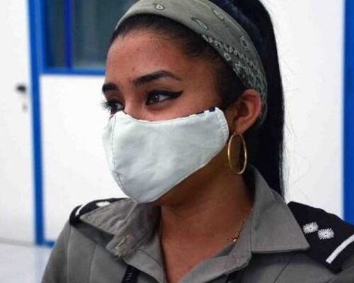Una joven por la vida en Jardines del Rey