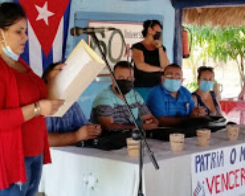 Reconocen a campesinos destacados de Morón