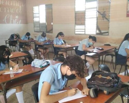 Optan estudiantes de Morón por carreras pedagógicas