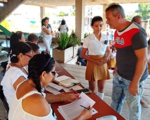 Concluye otorgamiento de carreras a estudiantes de noveno grado en Morón