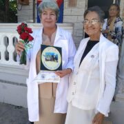 Distinción especial para la Doctora Oristela