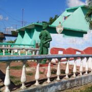 Calle Arriba por la Comunidad El Vaquerito