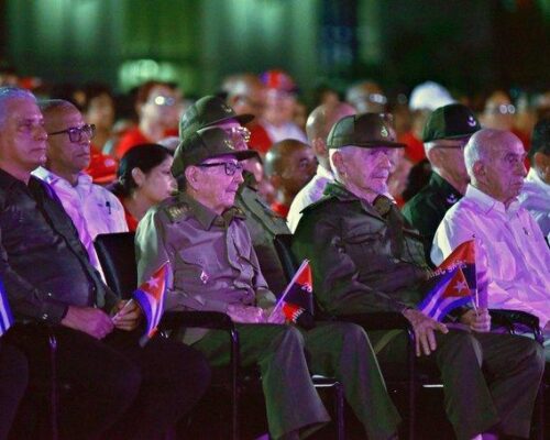 Presidieron Raúl y Díaz-Canel acto central por el 26 de julio