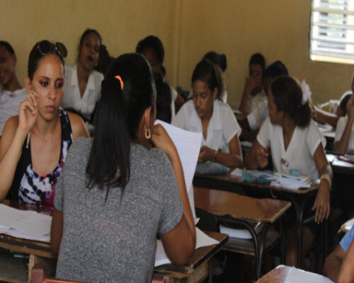 Apoyo juvenil a rendición de cuenta en Morón