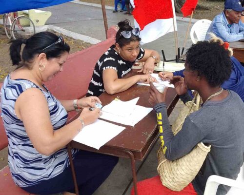 Valoran de positivas las ferias de empleo