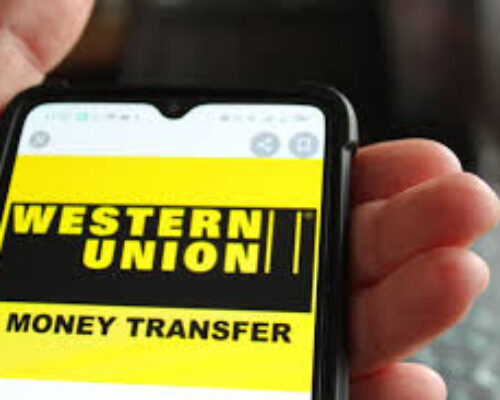 Suspende Western Union operaciones en Cuba