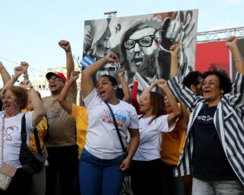 Por los caminos del Socialismo