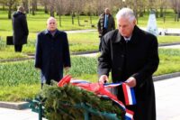 Díaz-Canel comenzó sus actividades oficiales en Rusia con tributo a defensores de Leningrado