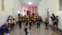 Reparte mieles de alegría la Colmenita de Romerillo