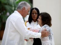 Presidió Díaz-Canel acto de condecoraciones por aniversario 65 de la FMC