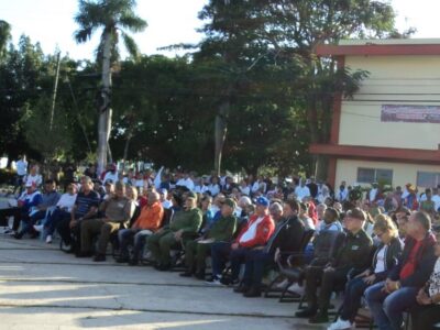 Rinden merecido homenaje en Morón a El Vaquerito