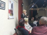 Acoge Patio Jardines del Apolo velada musical