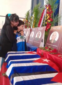 Cuando sientas que no estoy, búscame en los lugares donde siempre estuve