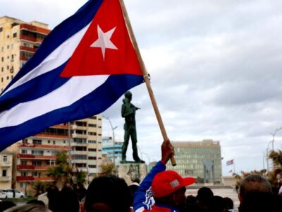 Aquí no se rinde nadie, seguimos en combate