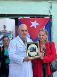 Conceden condición de Joya de la Pedagogía a destacado ginecobstetra de Morón