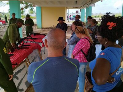 Universitarios moronenses comprometidos con la patria